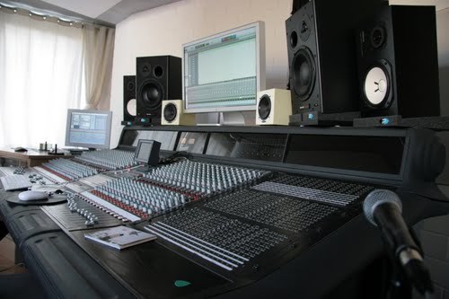 Amek studio.jpg